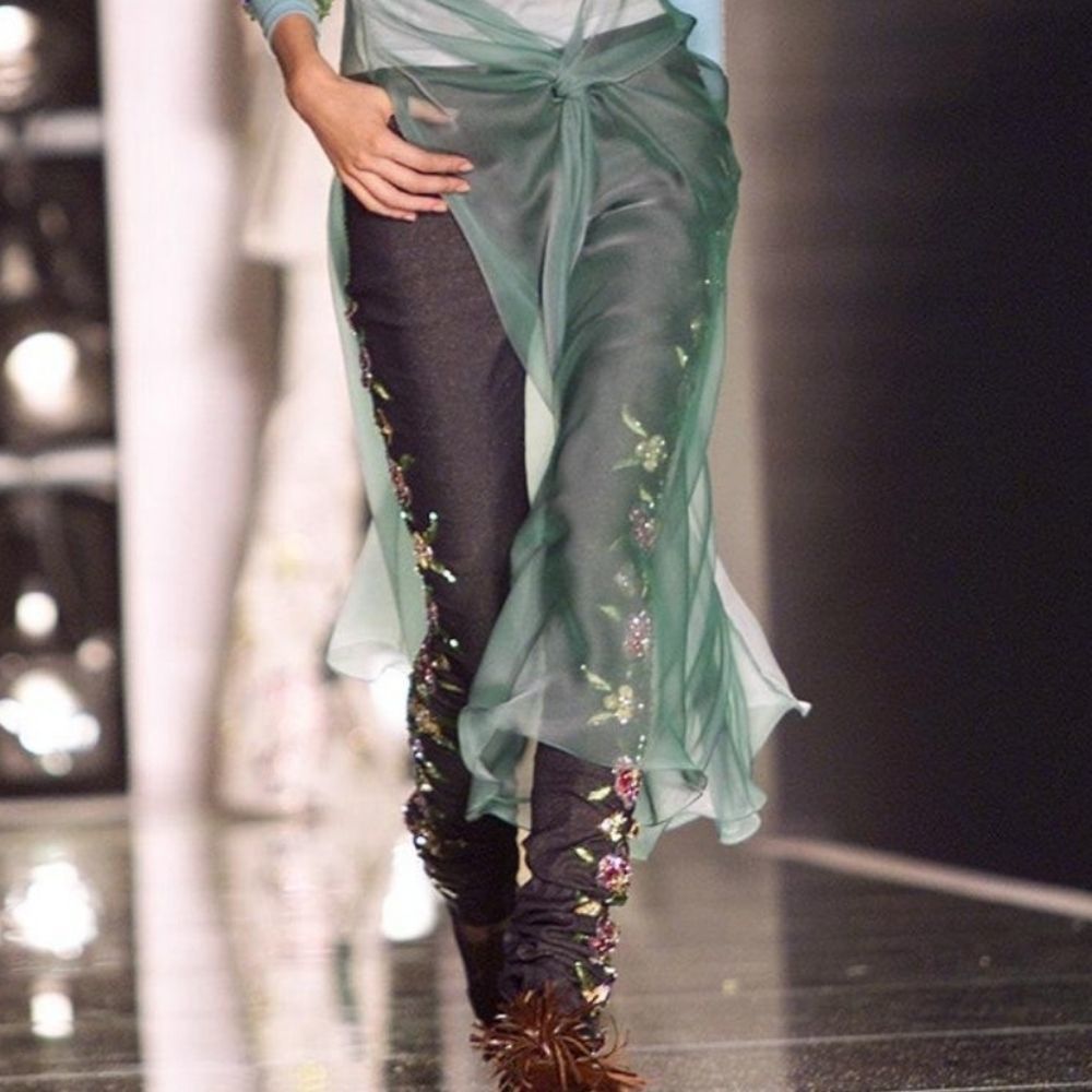 2002 Christian Dior VTG Blue Metallic Denim Pants w/Floral Embellishments - sz 8 - Picture 1 of 14
